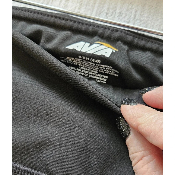 Womens Avia Fashion Cropped Capri Black White Stripes Leggings size SMALL - Picture 3 of 7